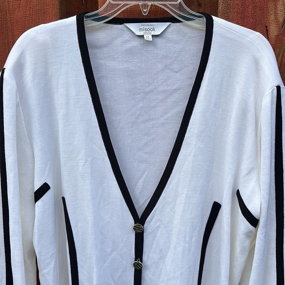MISSLOOK White and Black Cardigan Sweater V-Neck Size 1X - Picture 6 of 10